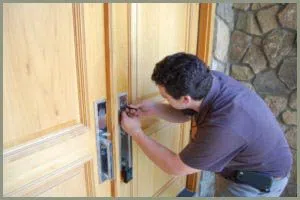 Locksmith Solution Services Boston, MA 617-466-3730 - 68-44-4